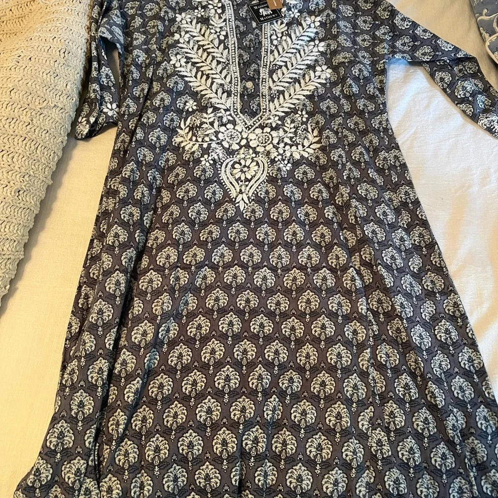 Madison Mathew’s 3/4 Sleeve Navy and White Patterned Dress with Embroidery NWT - Picture 3 of 3